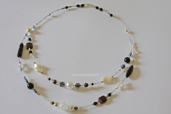 Halskette mit Quetschperlen