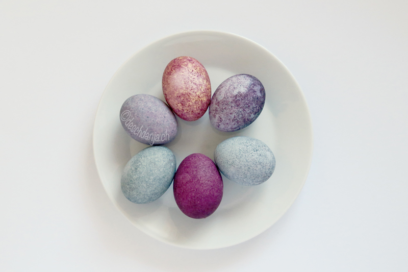 Ostereier färben