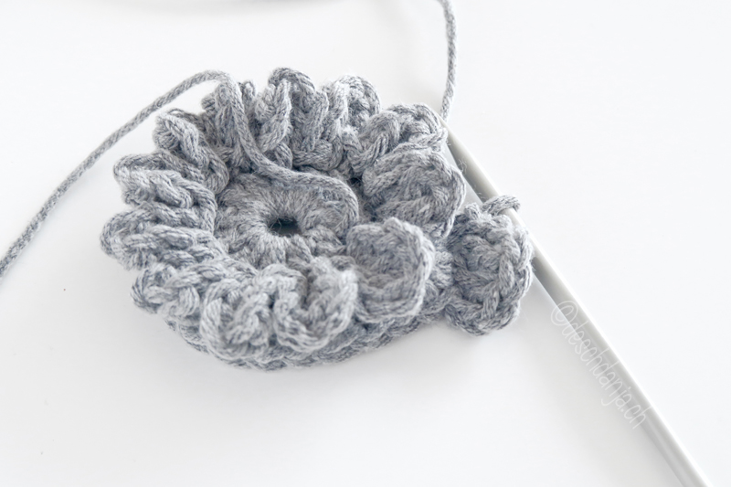 Geh&auml;kelte Blume